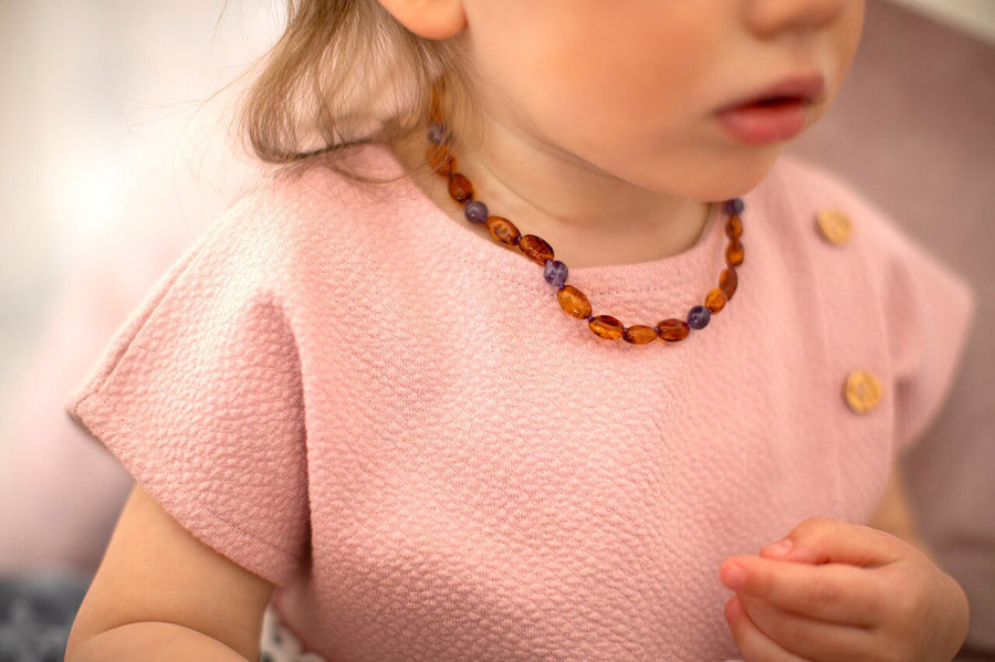 Collar de dentición de ámbar con amatista morada