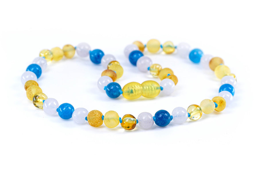 Collar seguro para bebé con ámbar multicolor y jade azul
