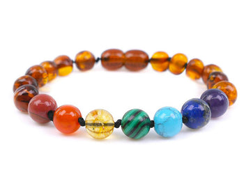 Chic and functional – Baltic Amber bracelet for teething tots.