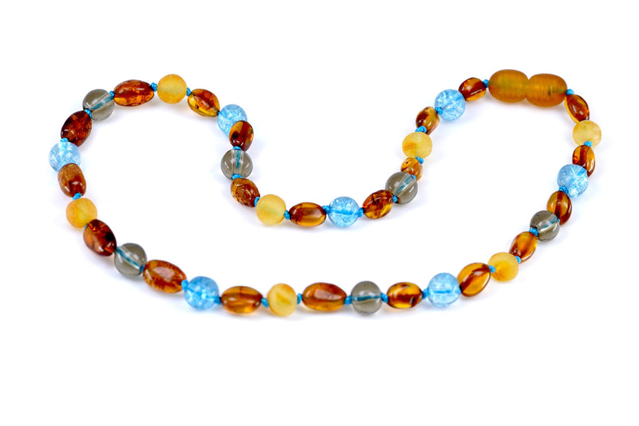 Collar artesanal para bebé con ámbar multicolor, cuarzo azul y cuarzo ahumado