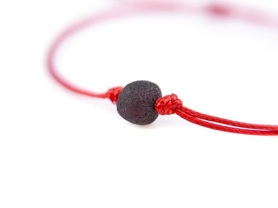 Pulsera de ámbar báltico y hilo rojo, diseño ajustable y seguro