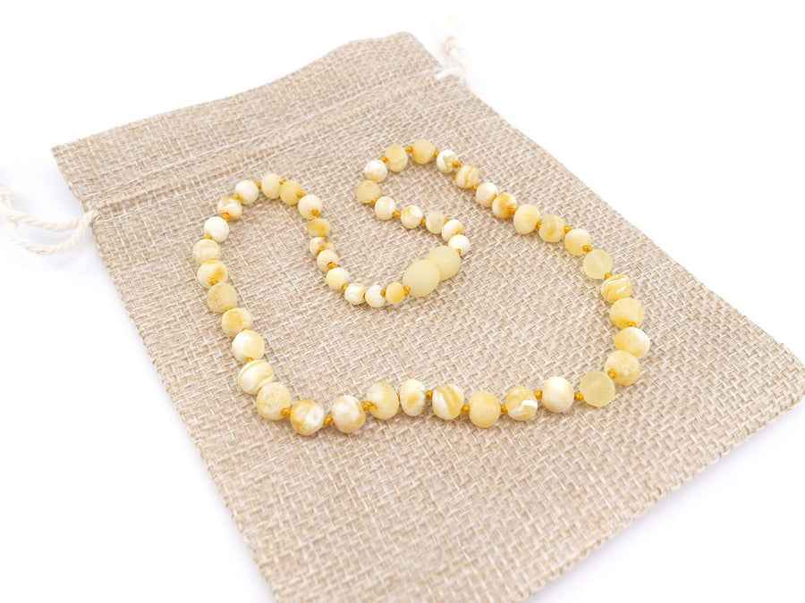 El mejor collar de dentición de ámbar para bebés